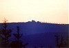 Večerní červencová silueta vrcholu Jizery (38 KB)